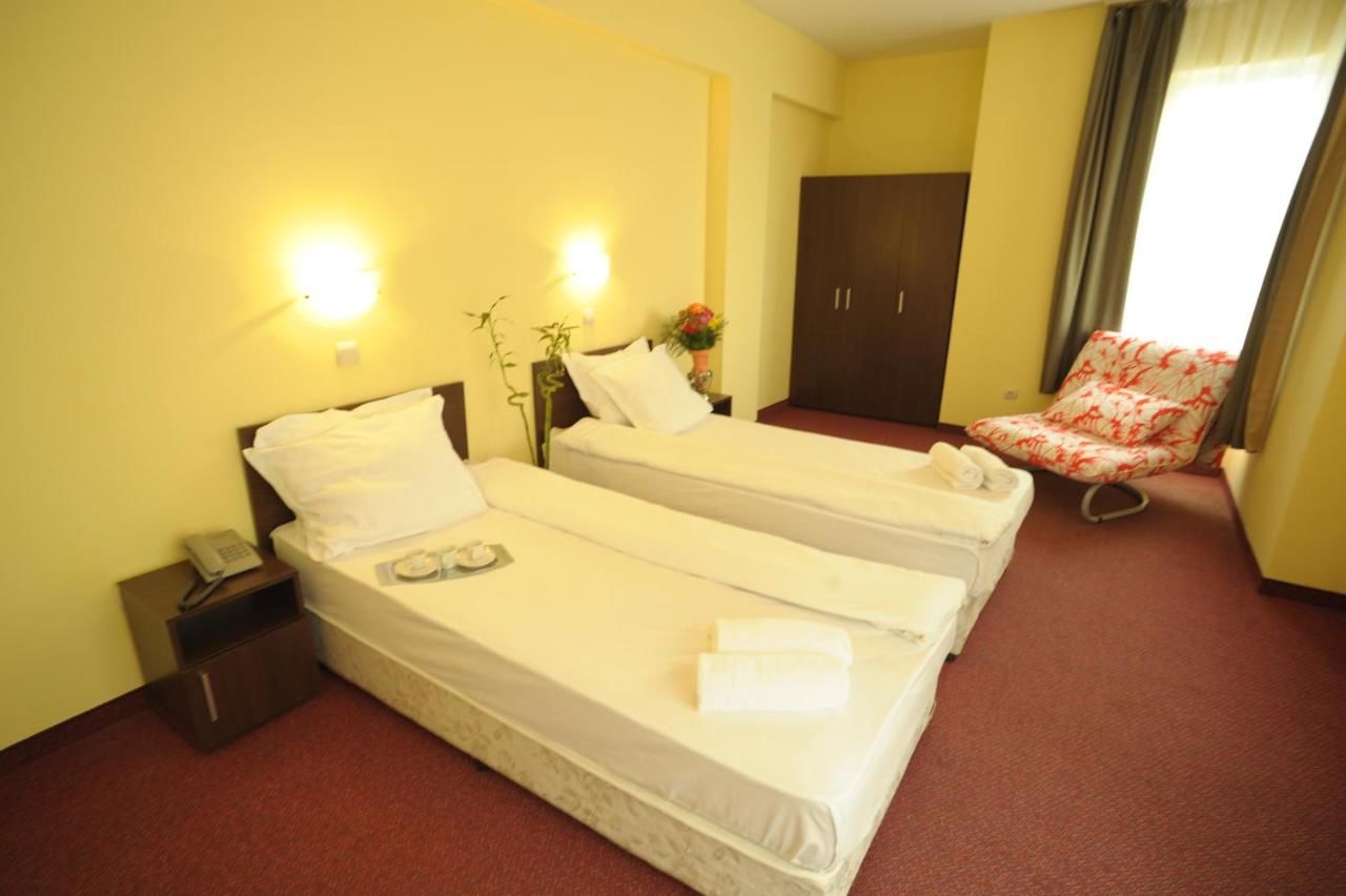 Отель Hotel Alexander София